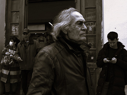 Η ομορφιά του με κάνει να κλαίω.
