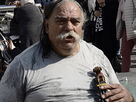 Λύρα.