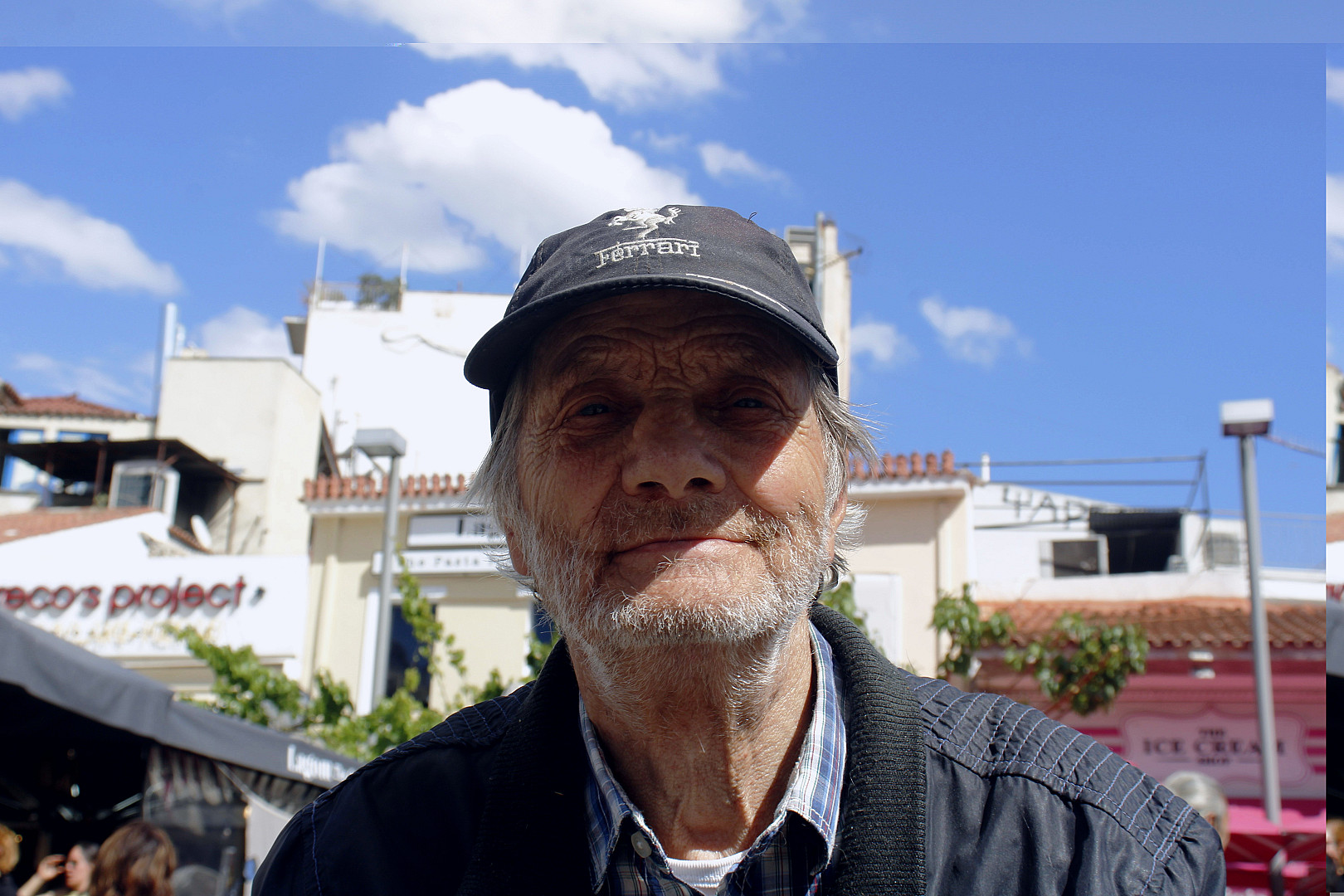 Σε πολλά κλικ 3.