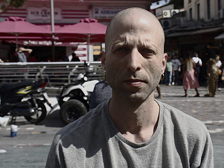 Σε πολλά κλικ 2.