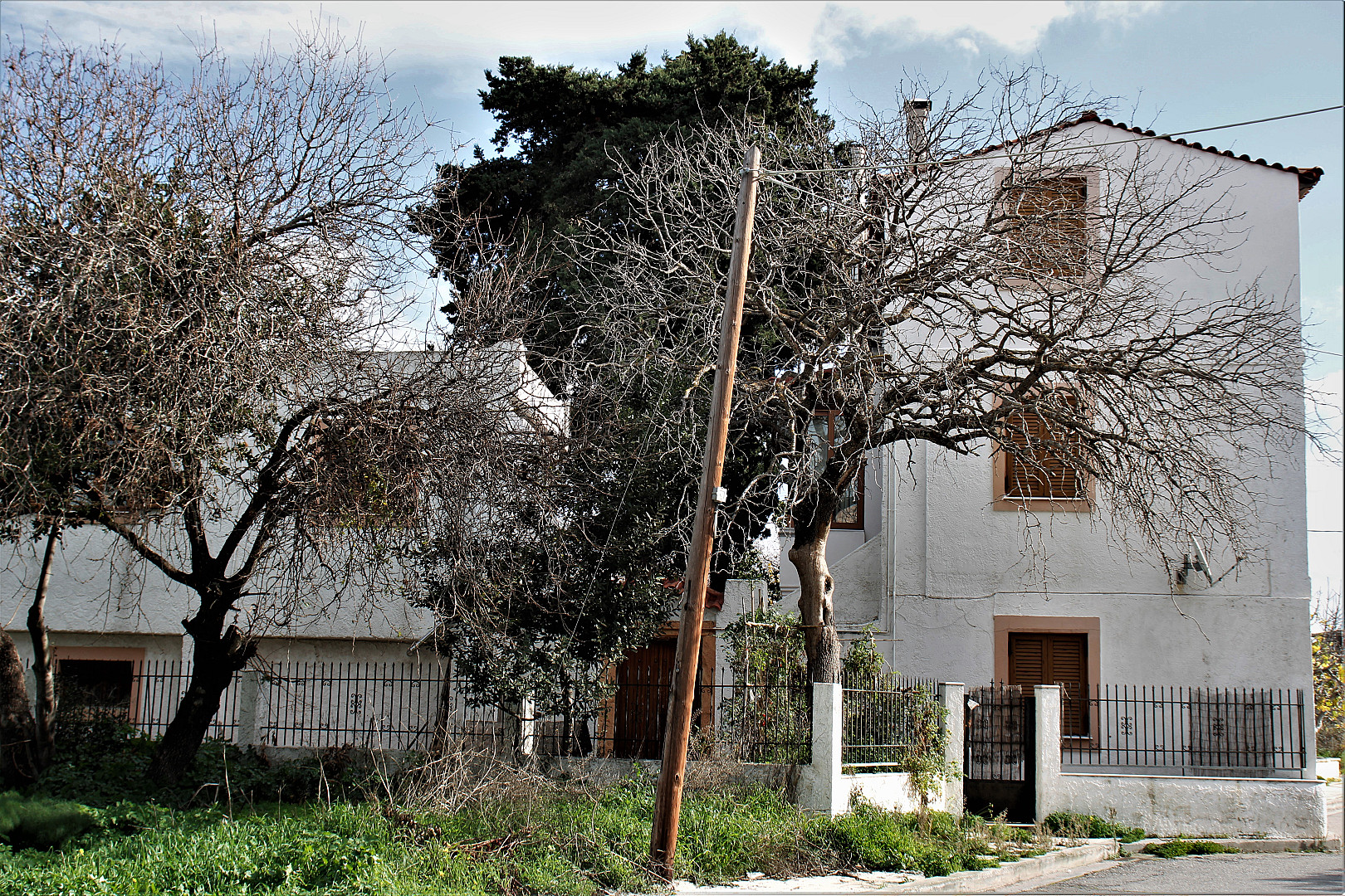 Σαν σπίτι κάποιου άρχοντα του προπερασμένου αιώνα.
