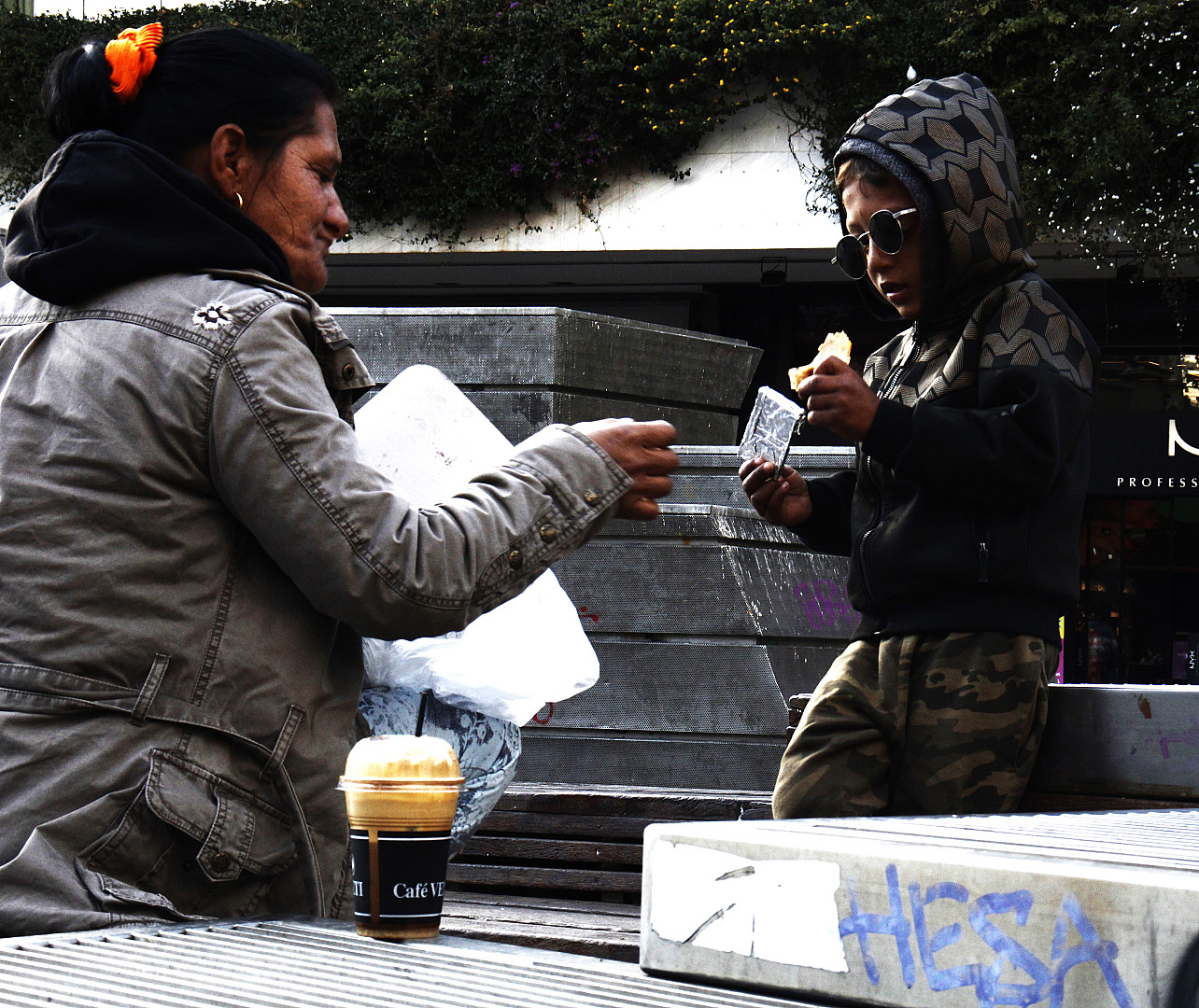 Μπάμπης και μητέρα.