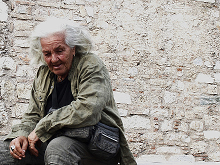Γραίες 2.