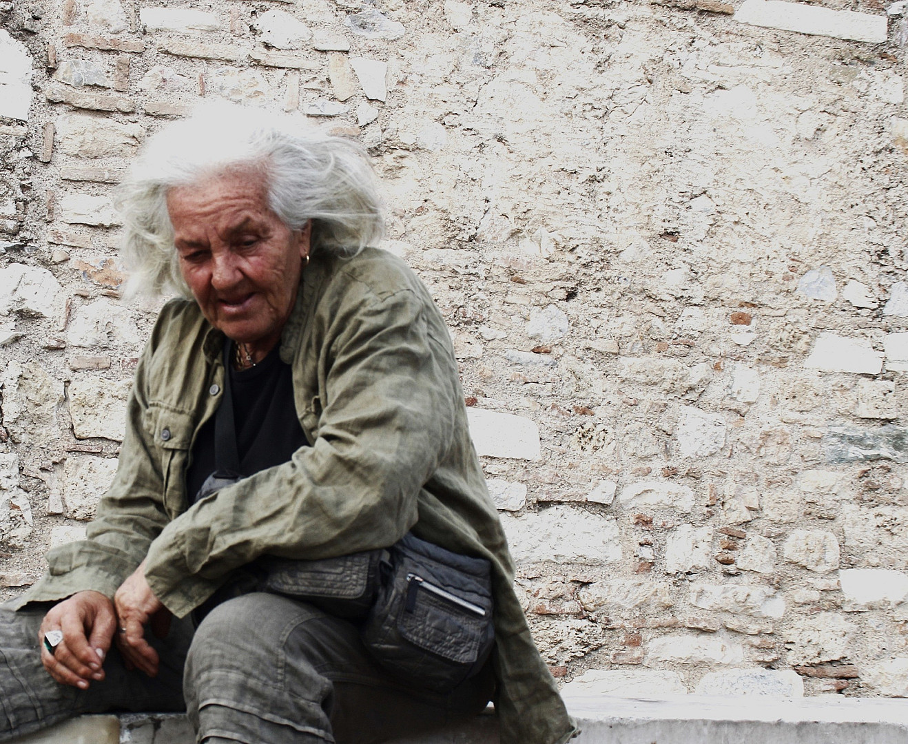 Γραίες 2.