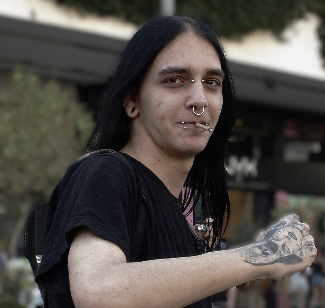 μέταλλα.