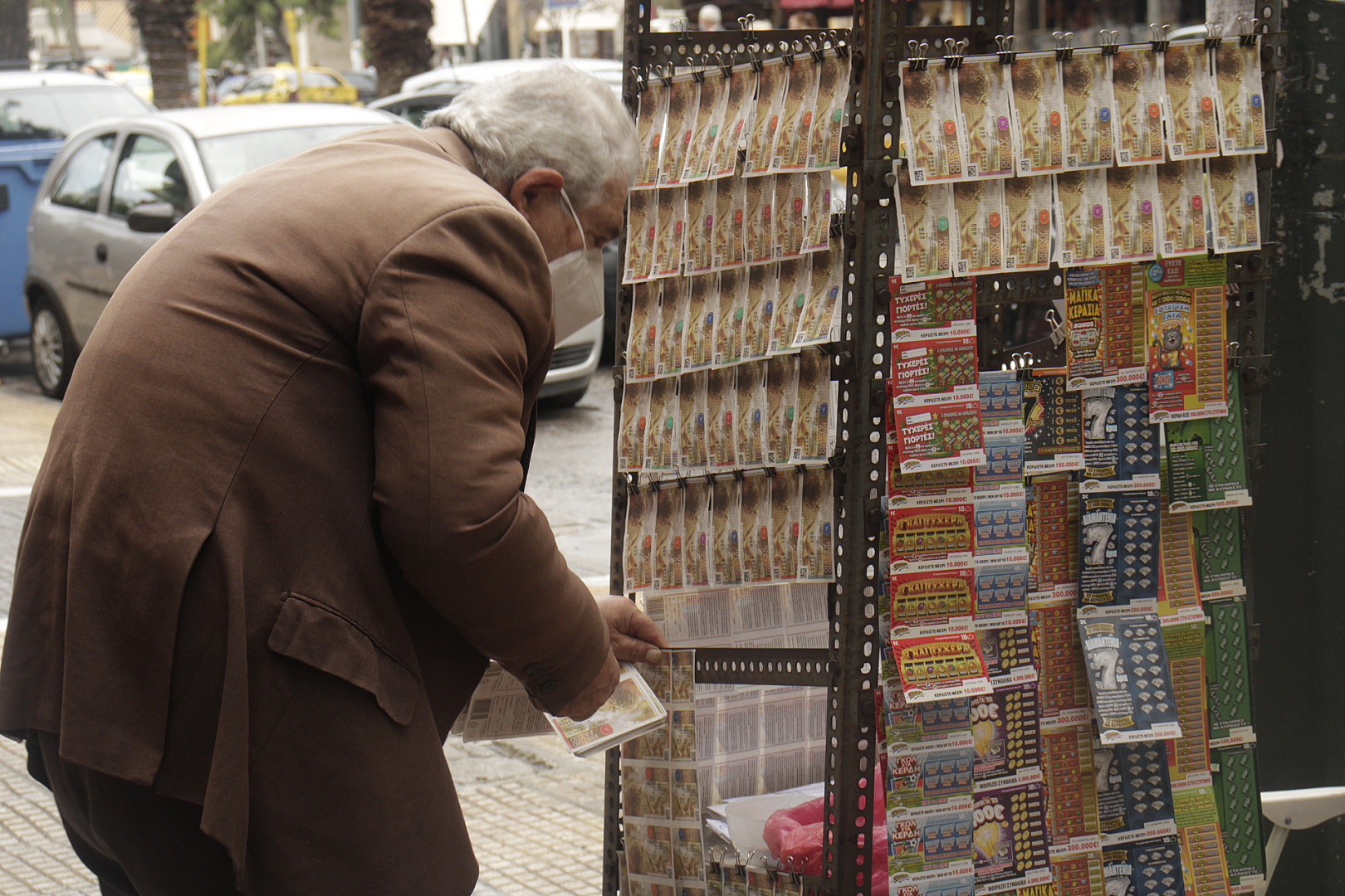 ένα ξεχασμένο επάγγελμα αναβιώνει μέσα απ' αυτόν τον με χαρακτηριστική -υπό εξαφάνιση- μορφή  Βαλκάνιου.