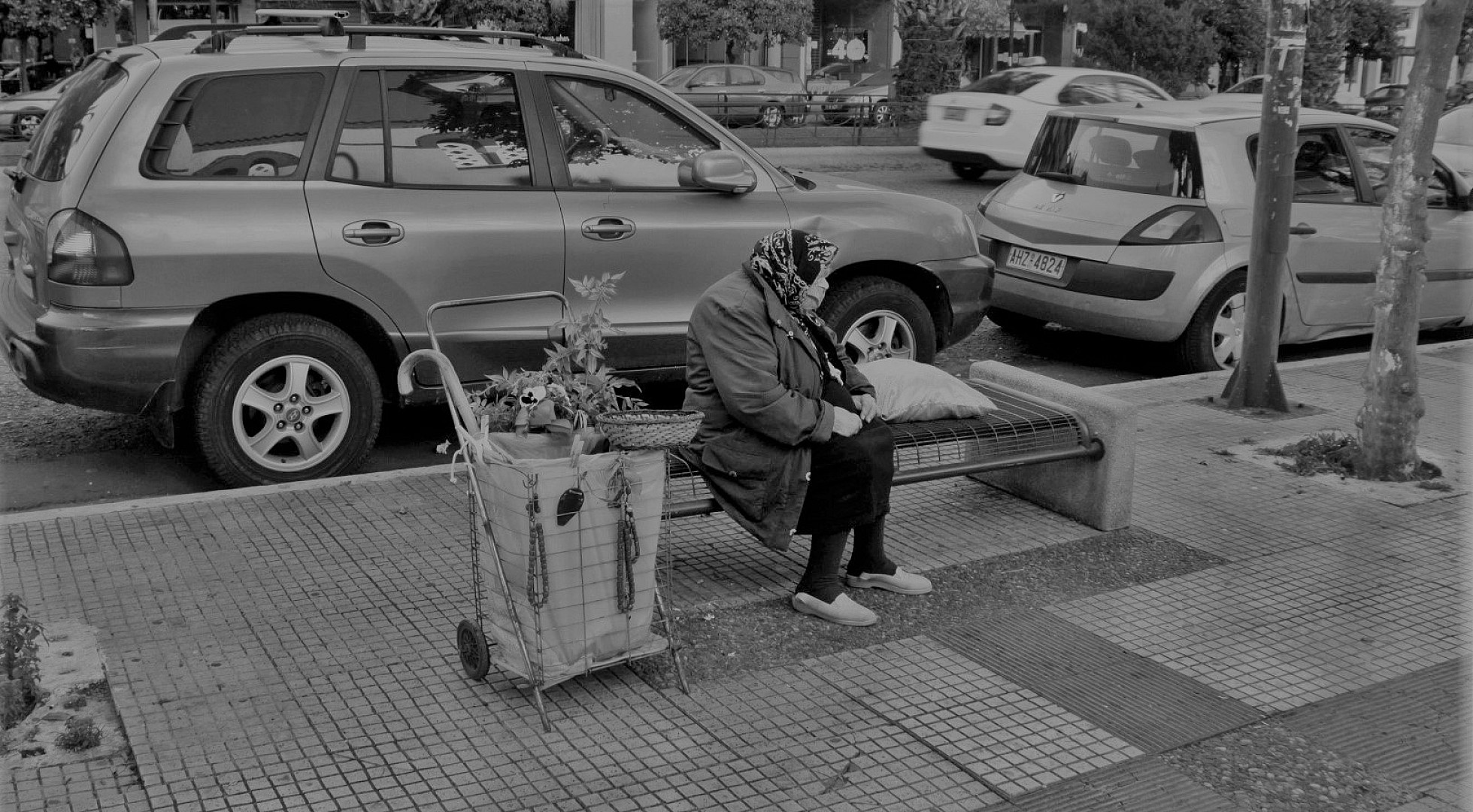 μια παλιά Ελλάδα μέσα στη νέα.