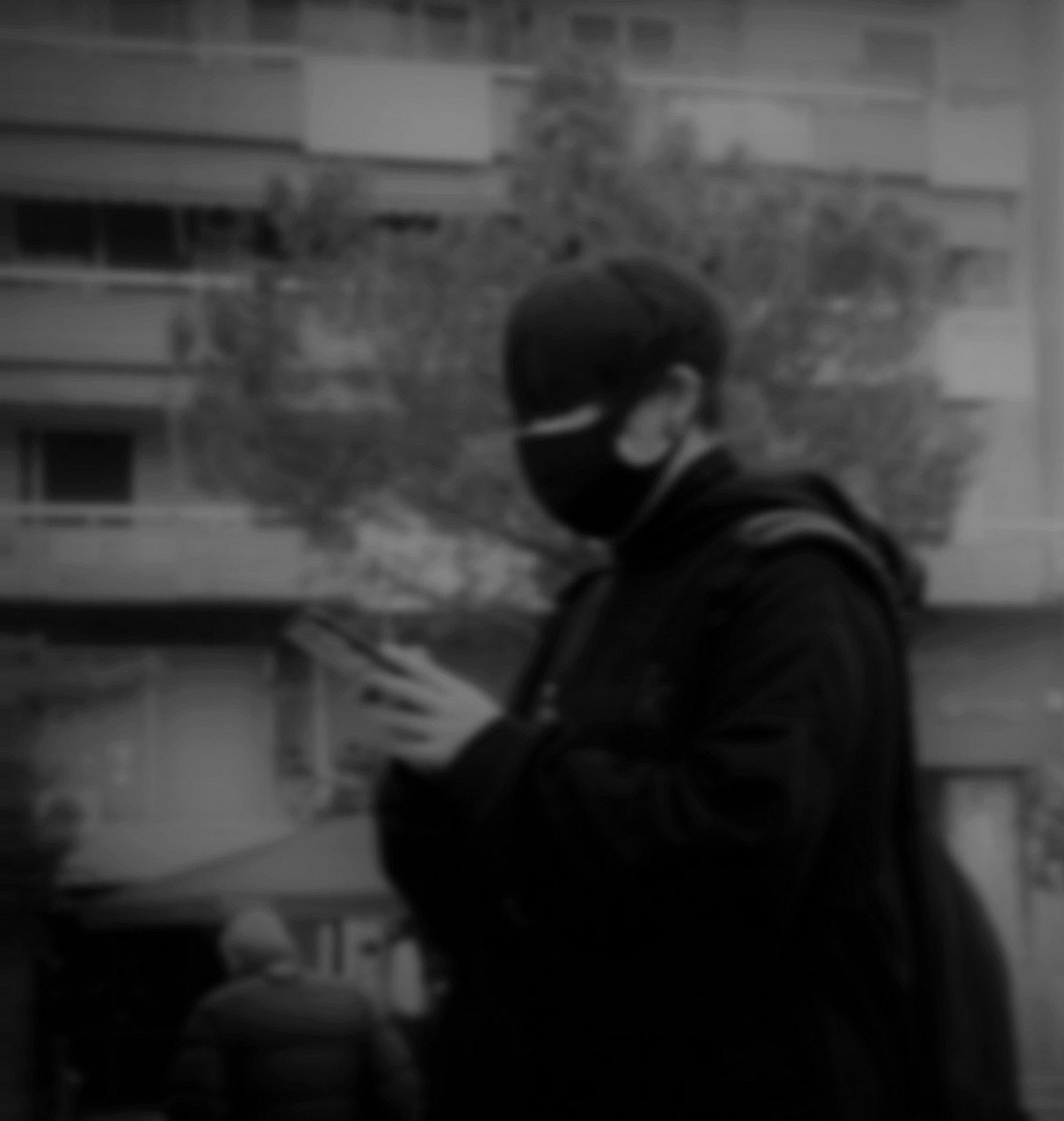 Κουκουλοφόρος.