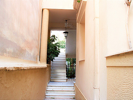όνειρο μέσα σ' όνειρο.