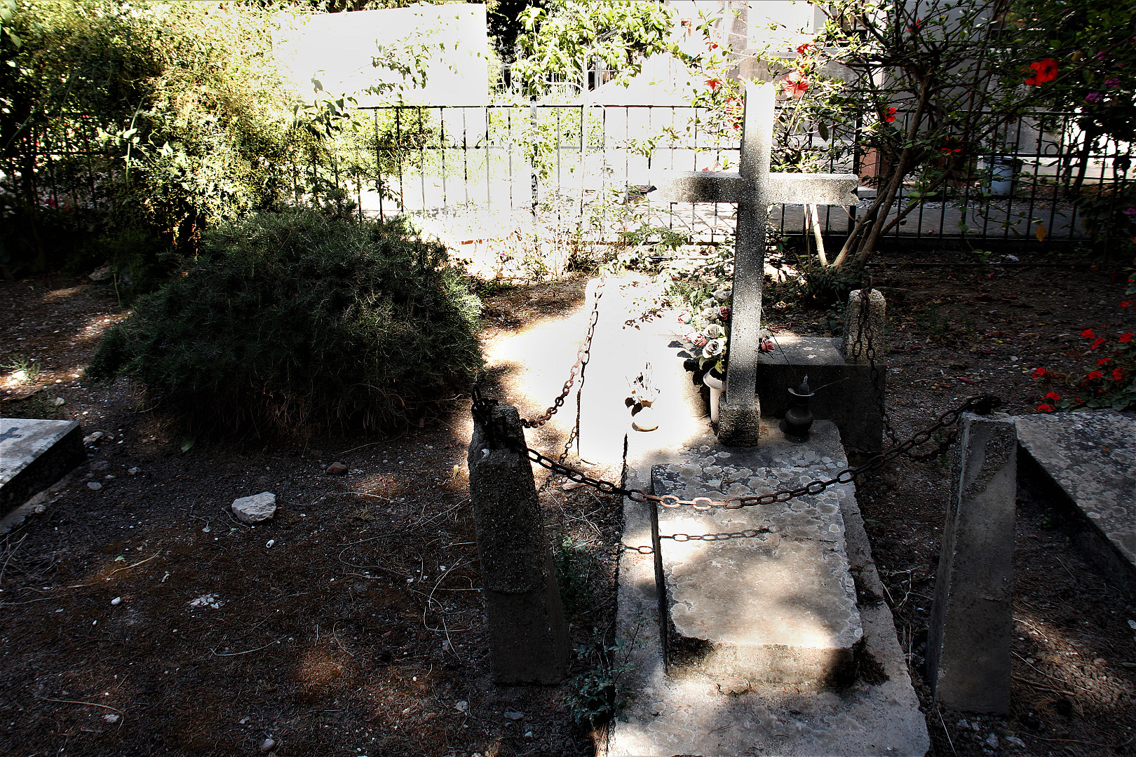 τάφοι.