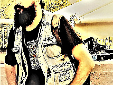 οι άνθρωποι στο παγκάκι της μοναξιάς.