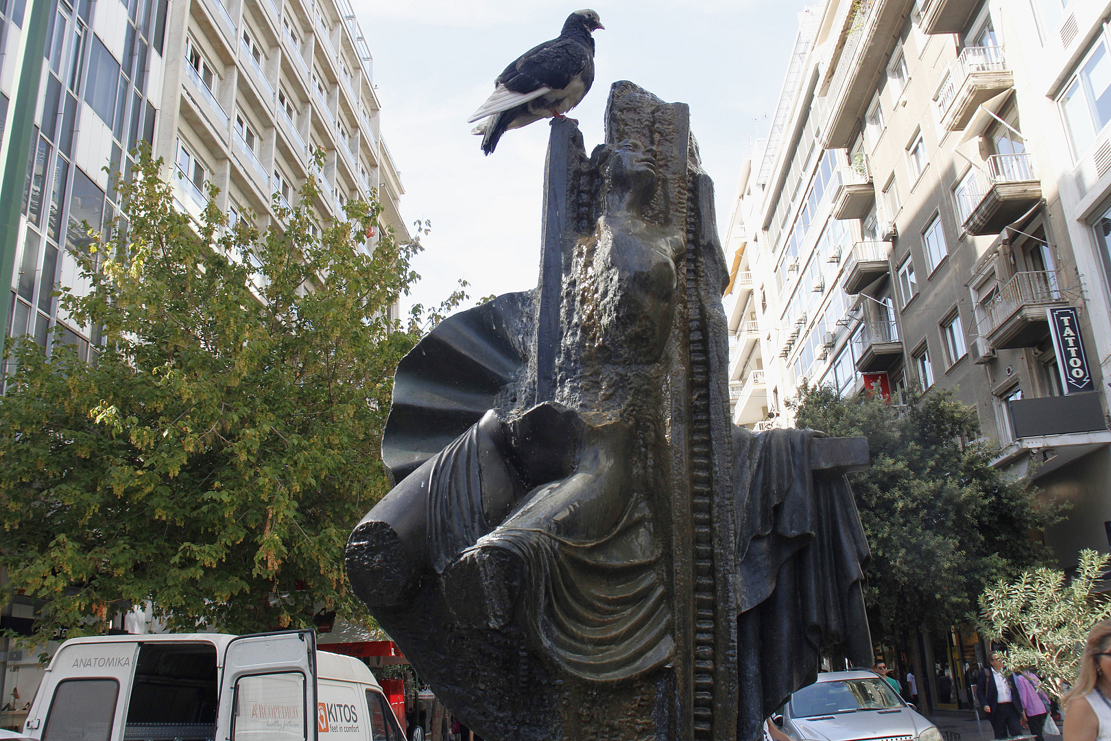 Λωτρεαμόν.